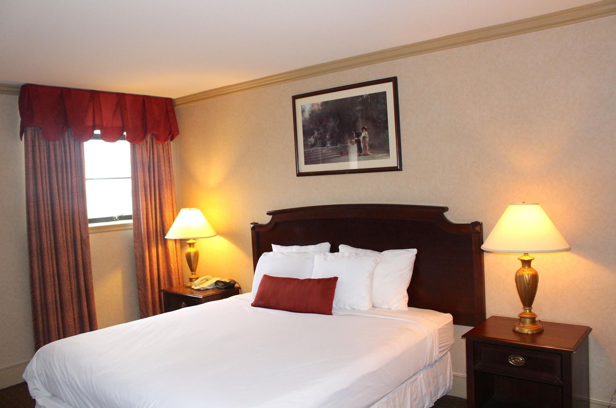 Roberts Riverwalk Urban 3* Detroit