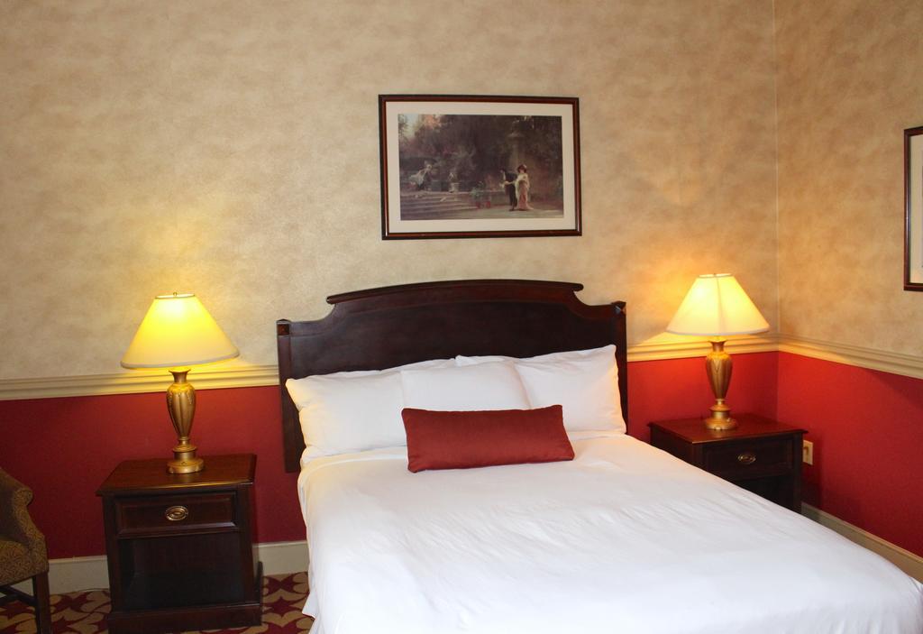 Roberts Riverwalk Urban 3*