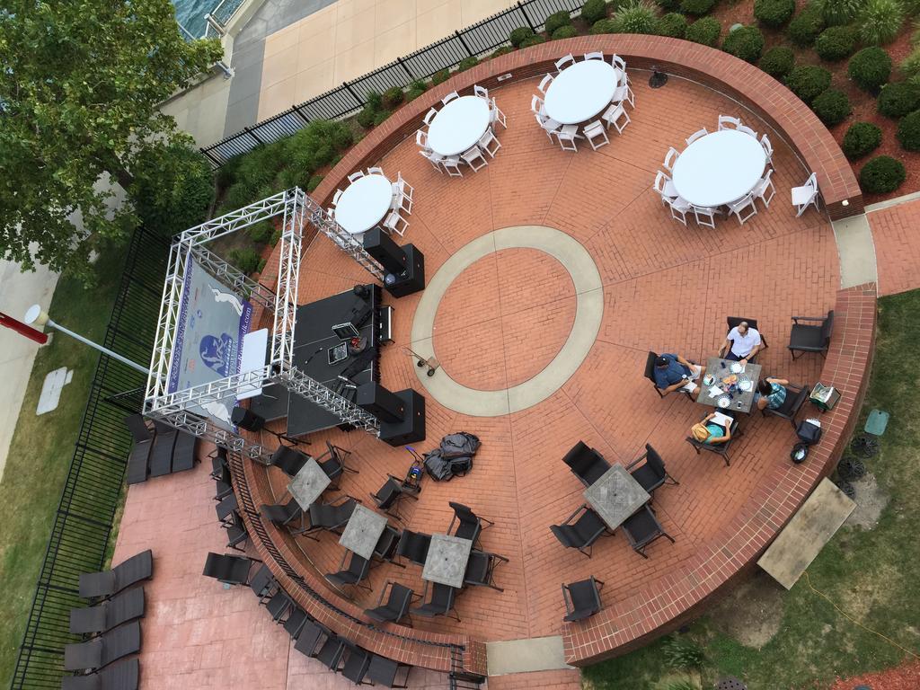 Roberts Riverwalk Urban 3*