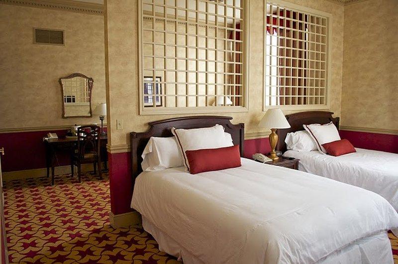 Hotel Roberts Riverwalk Urban 3*