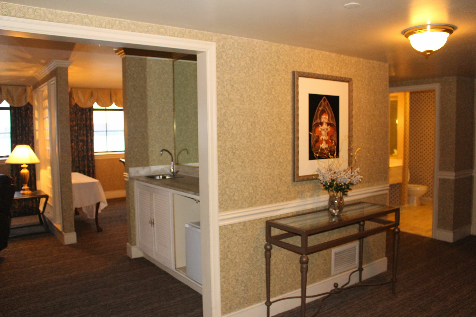 Hotel Roberts Riverwalk Urban