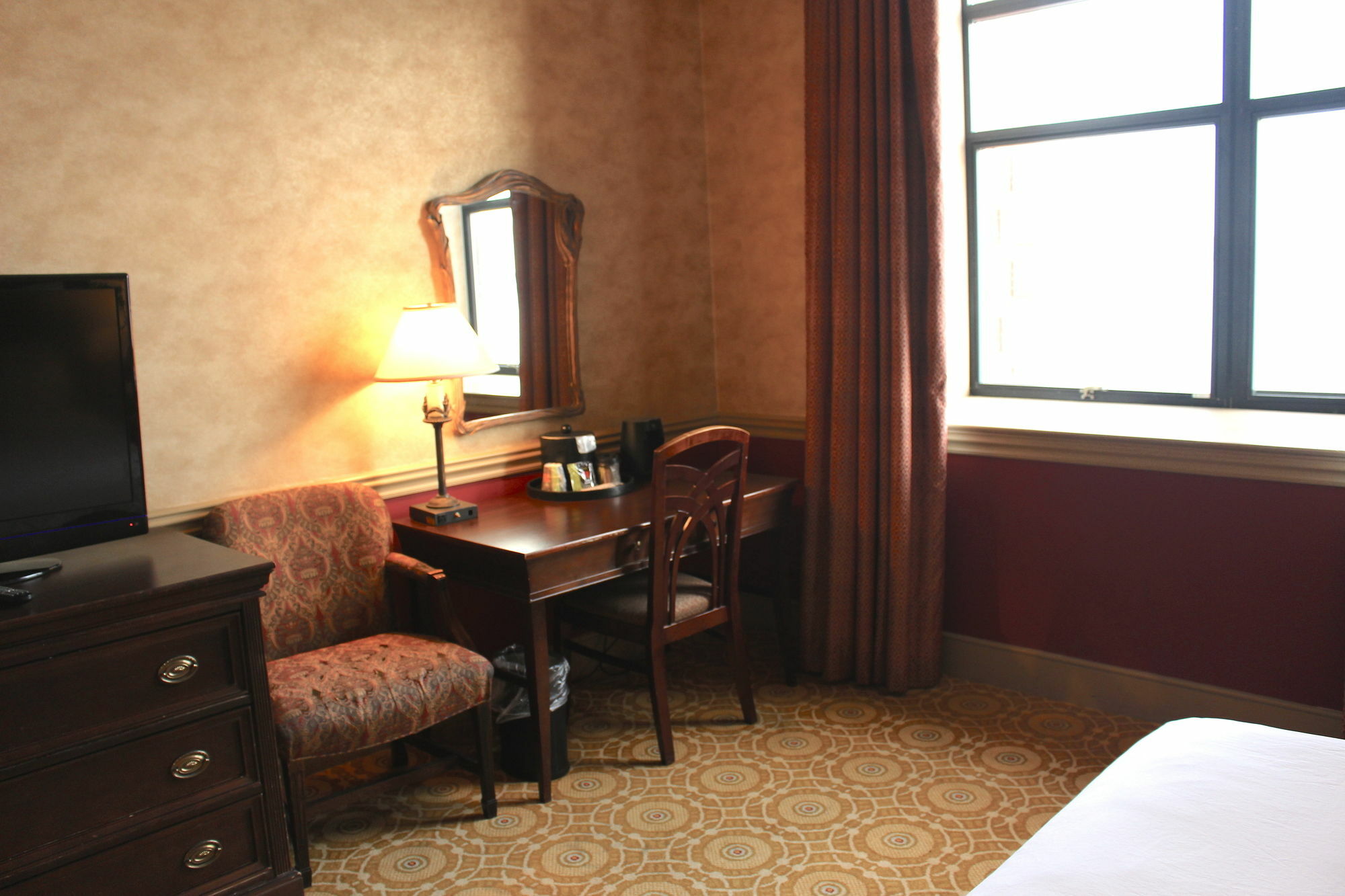 Roberts Riverwalk Urban 3*