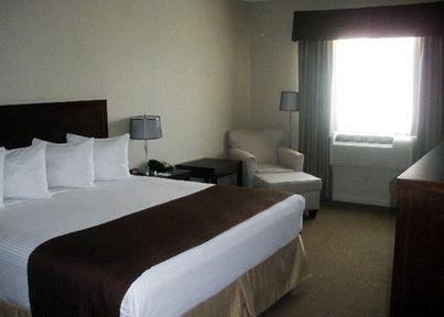 Roberts Riverwalk Urban Hotel